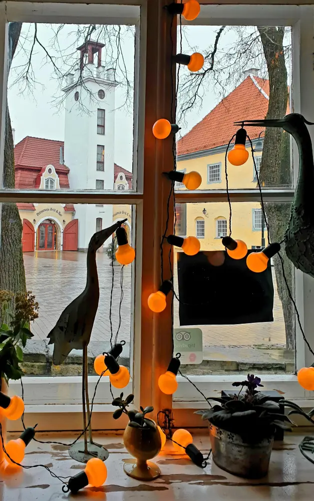 Cafe window, Kuressaare